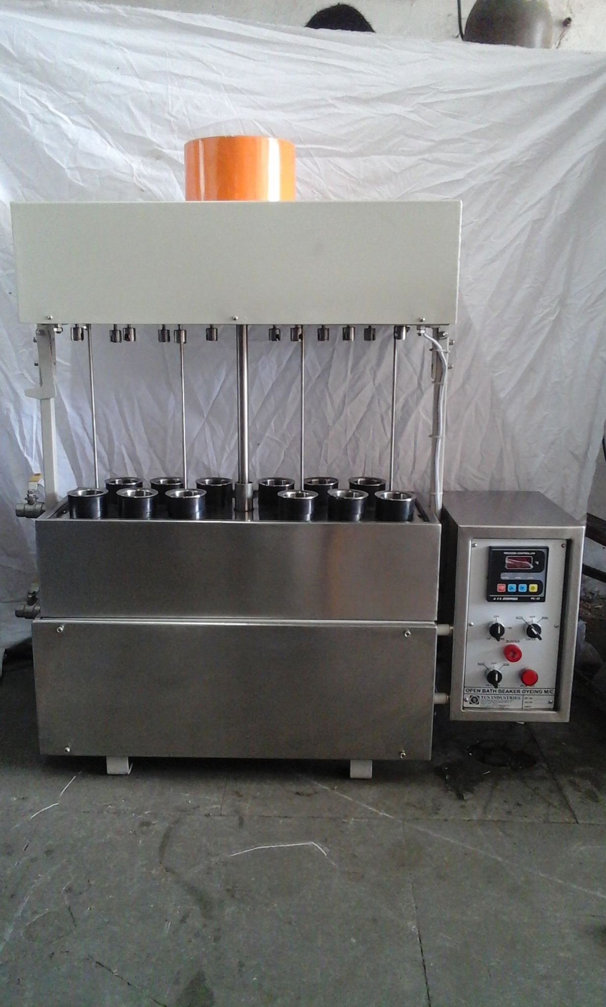 Open Bath Beaker Dyeing Machine